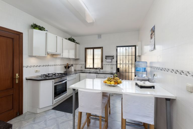 Villa for sale in Los Naranjos