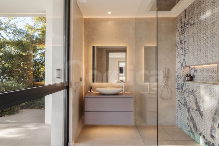 Villa for sale in El Madroñal