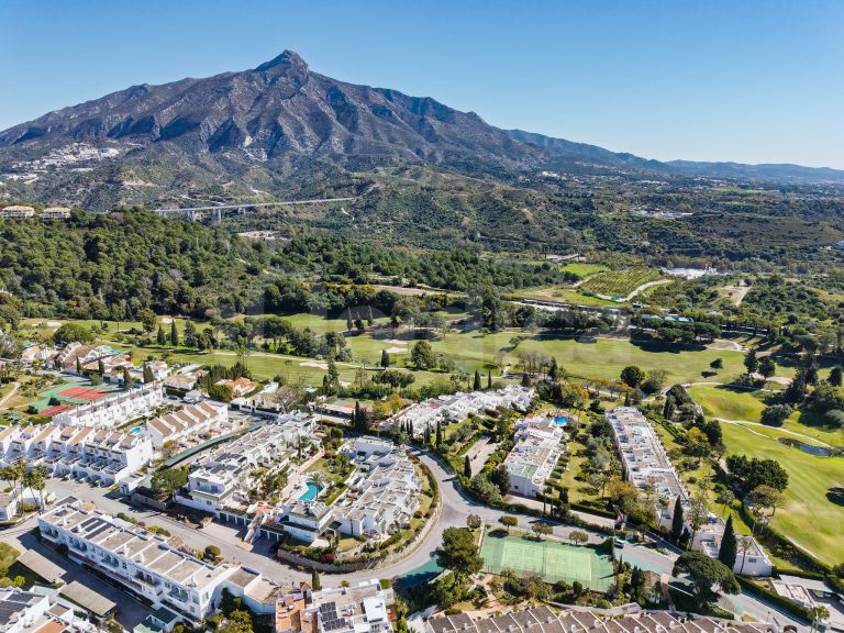 Maison de Ville a vendre à La Colina