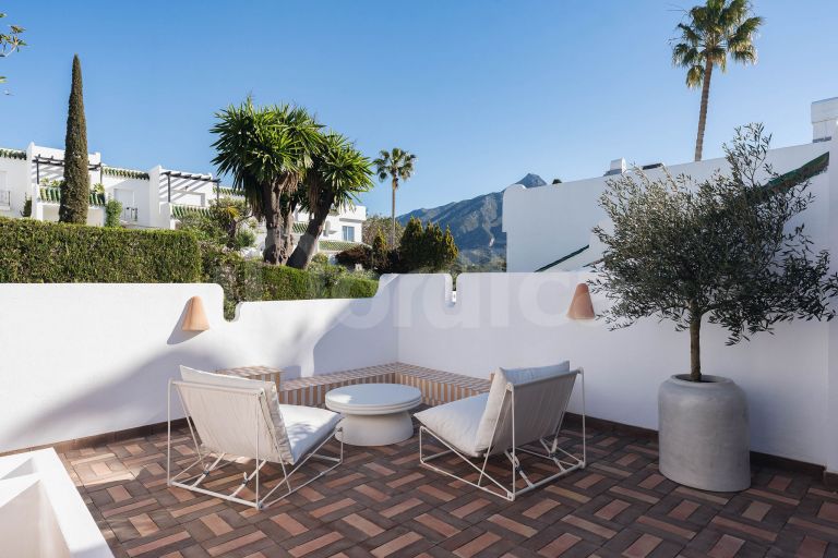 Maison de Ville a vendre à La Colina