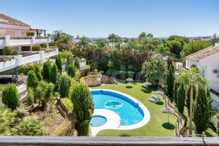 Duplex Penthouse for sale in Aloha Mirasierra