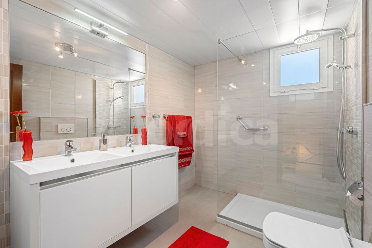 Duplex Penthouse for sale in Aloha Mirasierra