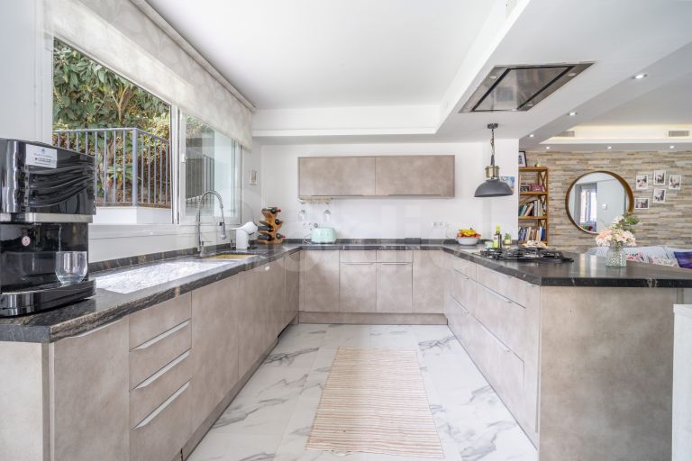 Villa for sale in La Campana