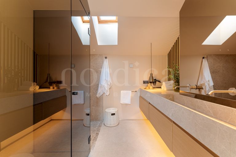 Penthouse for sale in Lomas del Rey