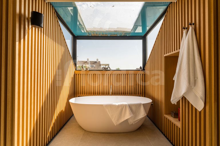 Penthouse for sale in Lomas del Rey