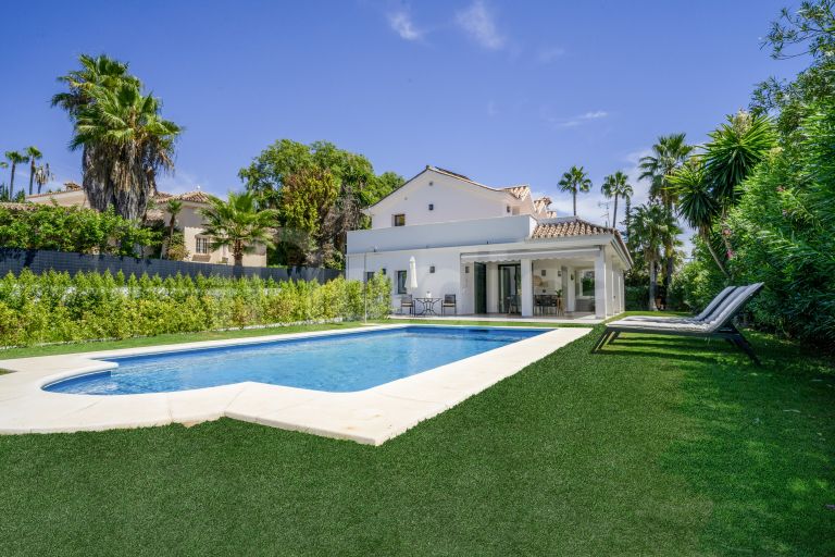 Villa for sale in Supermanzana H