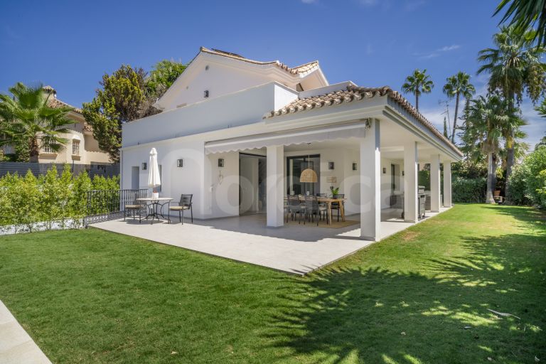 Villa for sale in Supermanzana H