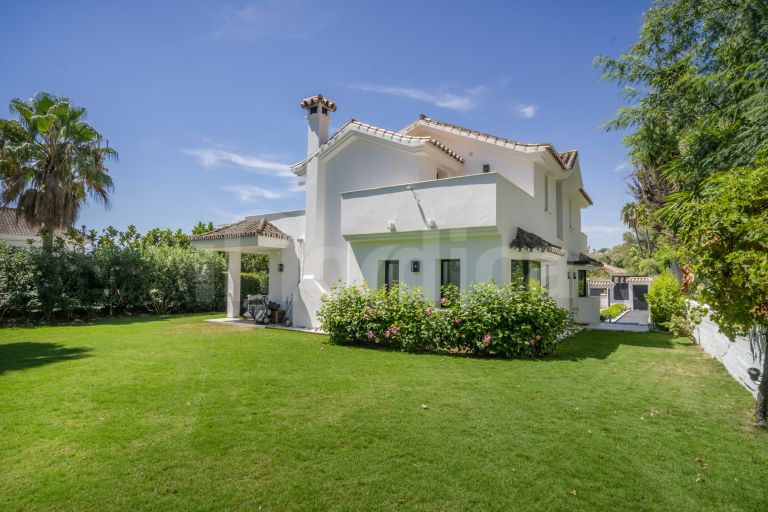 Villa for sale in Supermanzana H