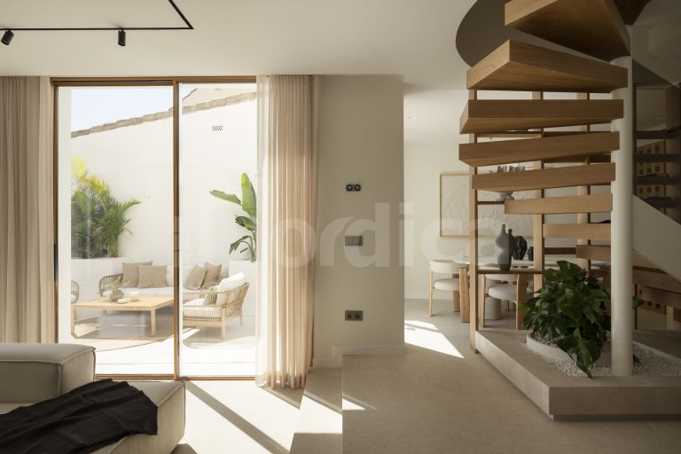 Town House for sale in Altos de Aloha