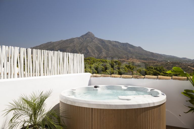 Town House for sale in Altos de Aloha