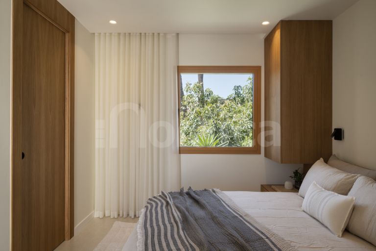 Town House for sale in Altos de Aloha