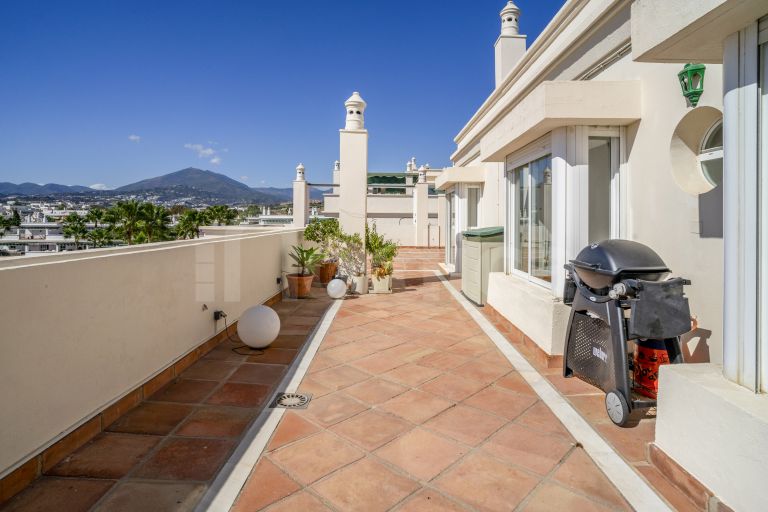 Penthouse for sale in Lorcrimar