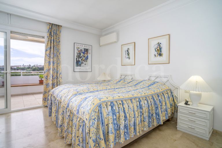 Apartment for sale in Guadalmina Alta