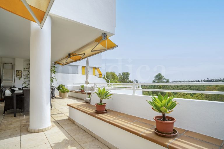 Apartment for sale in Guadalmina Alta