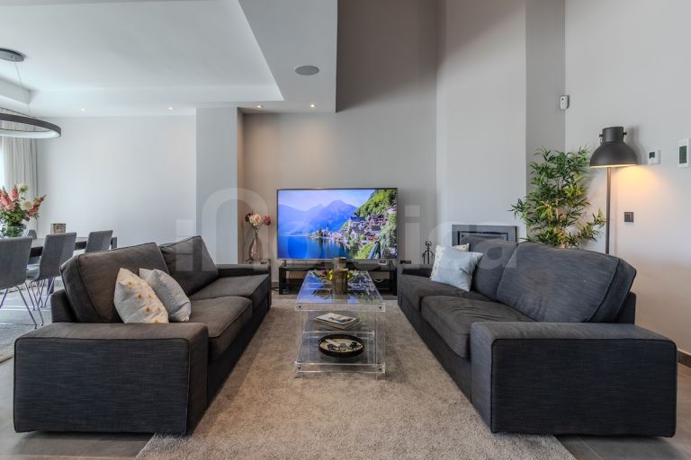 Town House for sale in La Colina