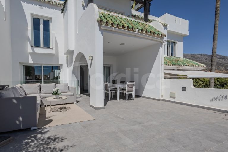 Town House for sale in La Colina