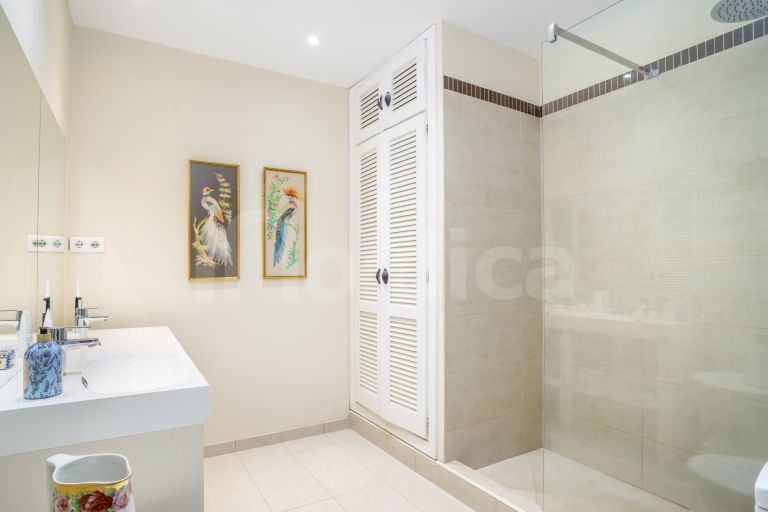 Town House for sale in La Heredia