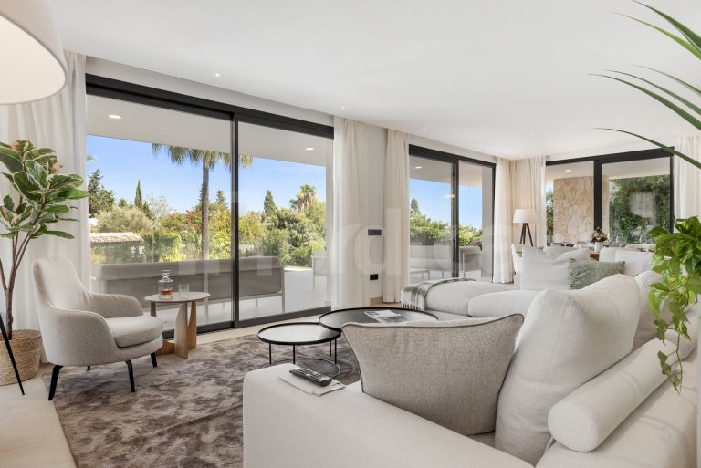 Villa en venta en Guadalmina Alta