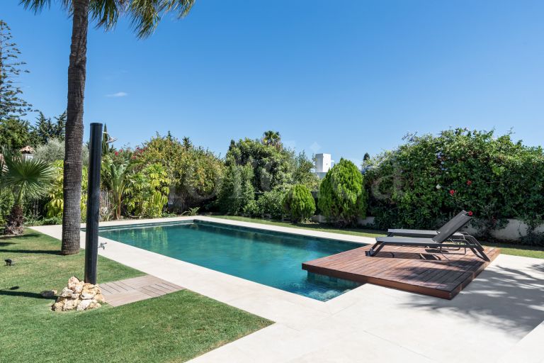 Villa en venta en Guadalmina Alta