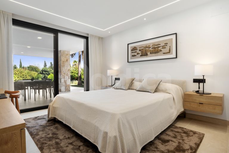 Villa en venta en Guadalmina Alta