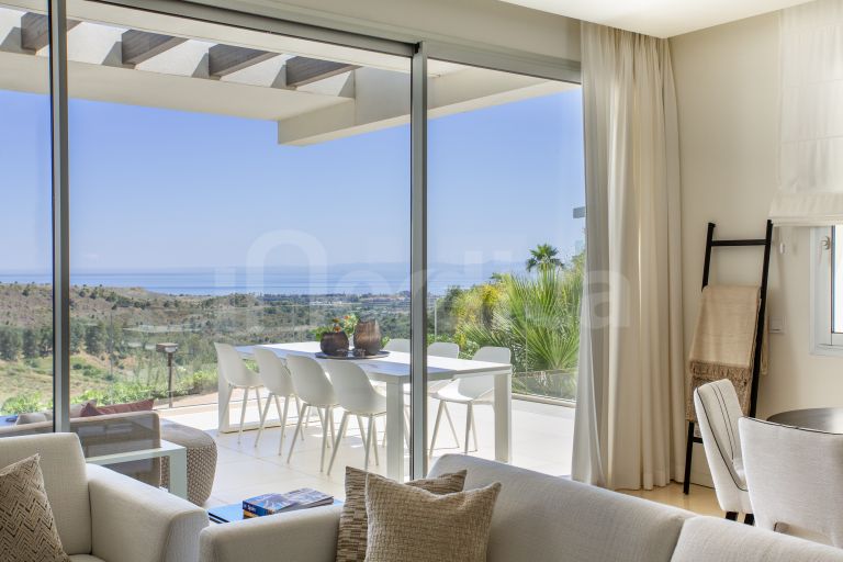 Lägenhet till salu i Marbella Hill Club