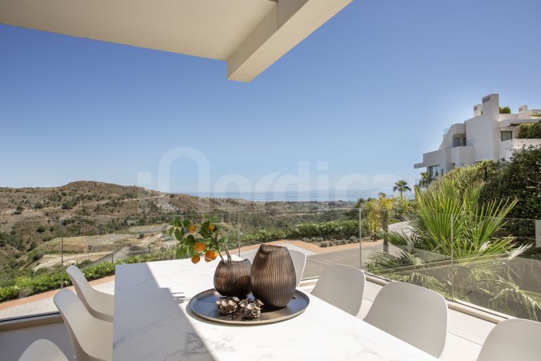 Lägenhet till salu i Marbella Hill Club