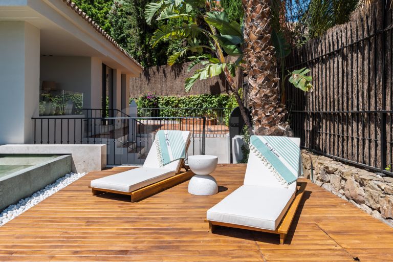 Villa for sale in Haza del Conde