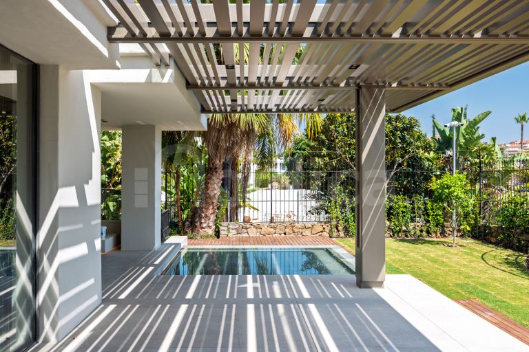 Villa for sale in Haza del Conde