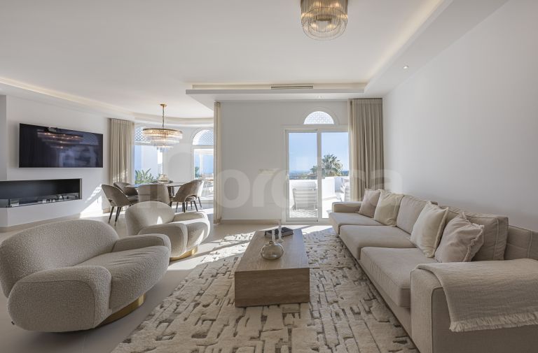 Apartment for sale in Jardines Colgantes