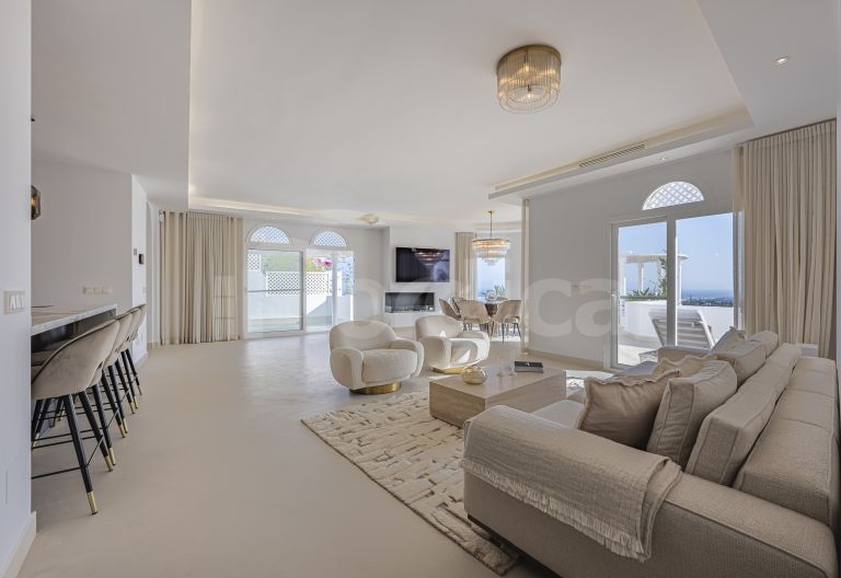 Apartment for sale in Jardines Colgantes