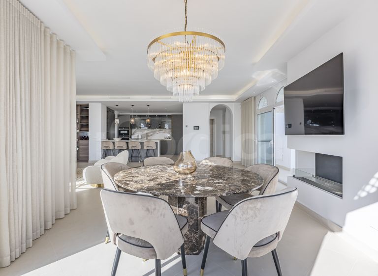 Apartment for sale in Jardines Colgantes