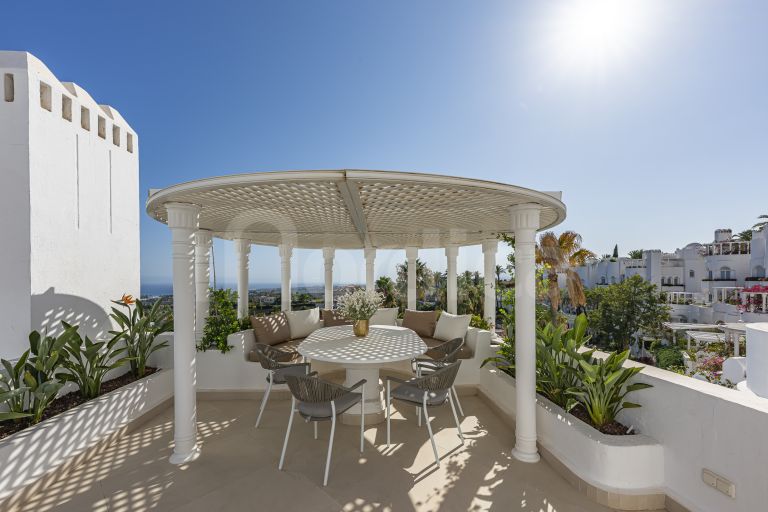 Apartment for sale in Jardines Colgantes