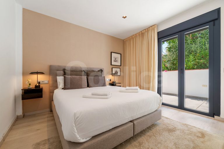 Villa till salu i Nueva Andalucia