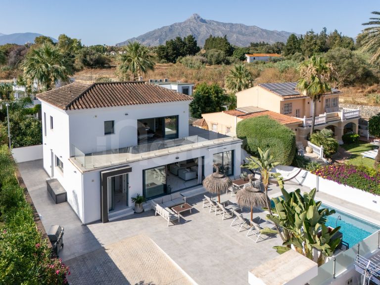 Villa till salu i Nueva Andalucia