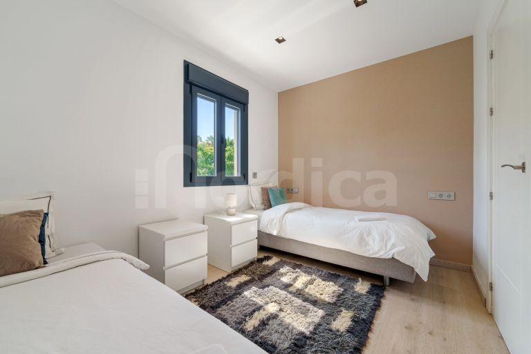 Villa till salu i Nueva Andalucia