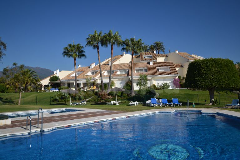 Reihenhaus zu verkaufen in Altos de Aloha