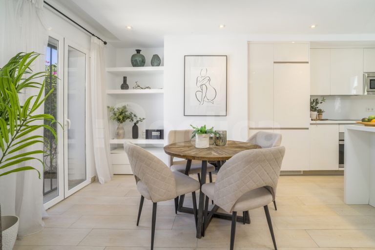 Town House for sale in El Naranjal