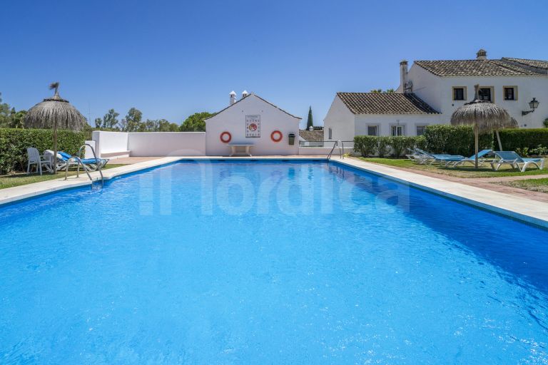 Town House for sale in El Naranjal