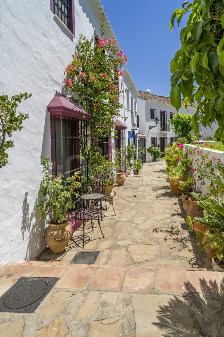 Town House for sale in El Naranjal