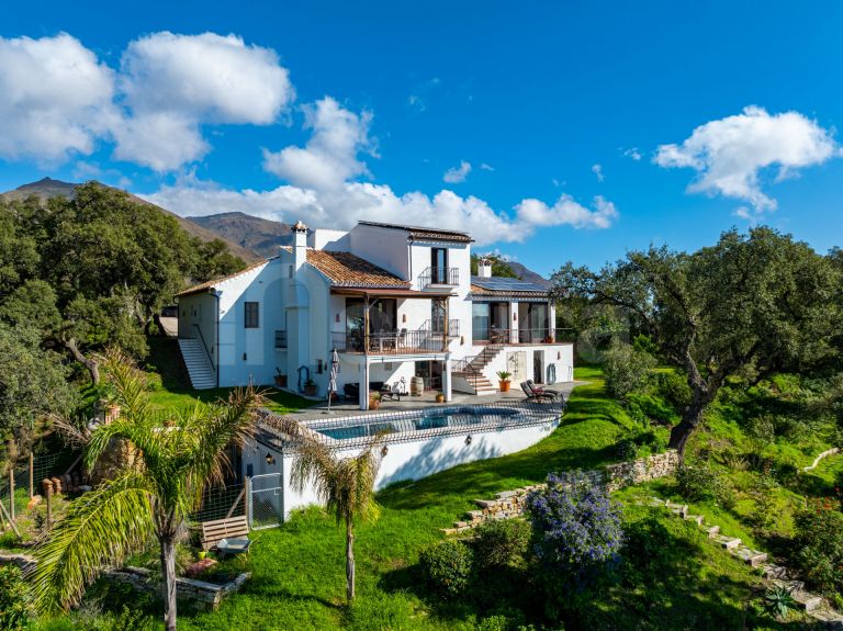 Finca for sale in Casares Montaña