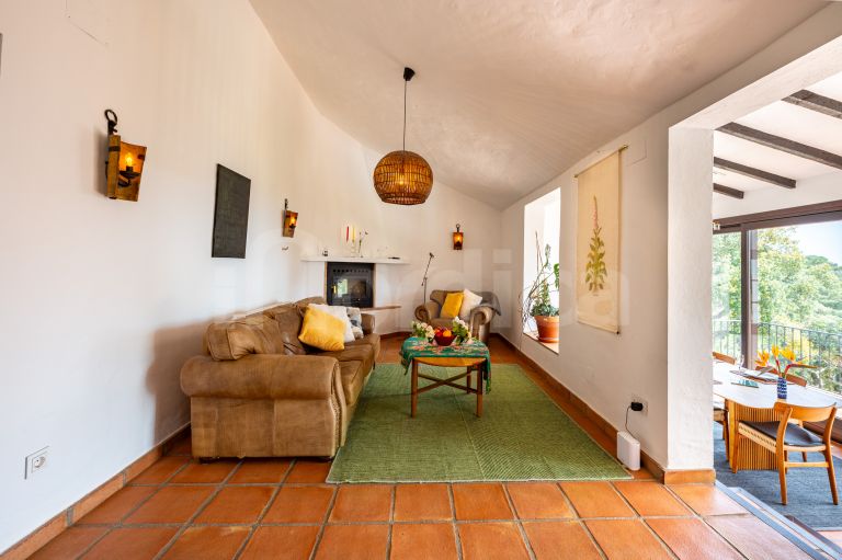 Finca for sale in Casares Montaña