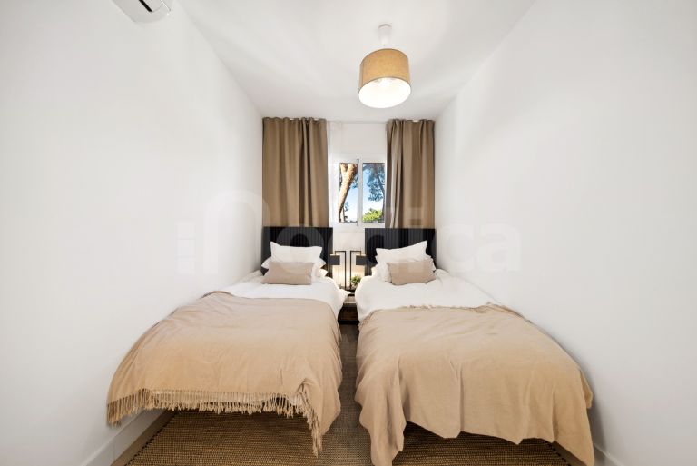 Zweistöckiges Penthouse zu verkaufen in Los Pinos de Aloha