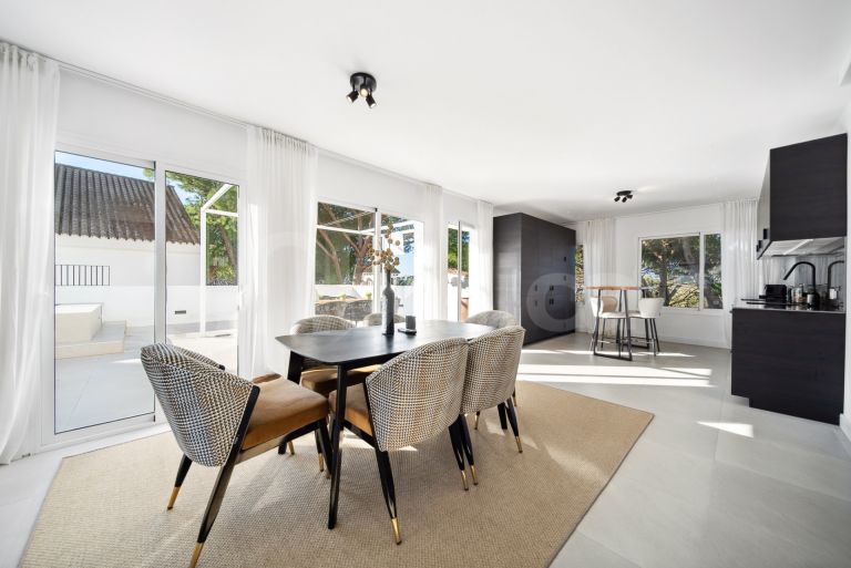 Zweistöckiges Penthouse zu verkaufen in Los Pinos de Aloha