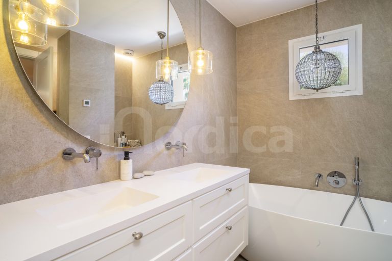 Town House for sale in Alcores del Golf