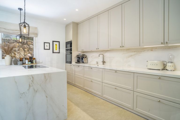 Town House for sale in Alcores del Golf