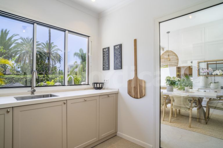 Town House for sale in Alcores del Golf