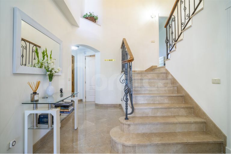 Adosado en venta en Aloha Real