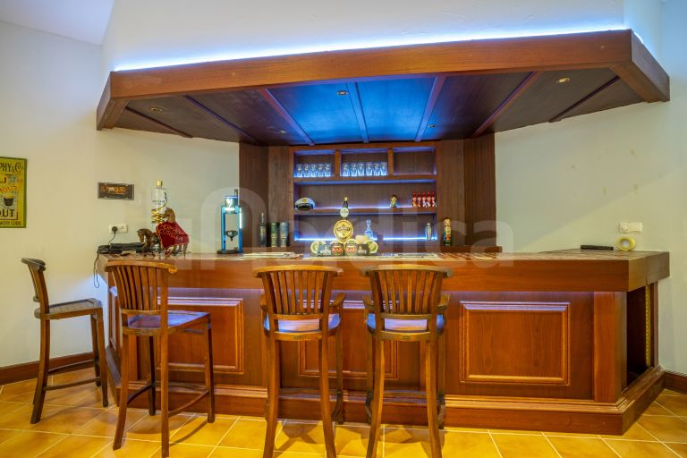 Adosado en venta en Aloha Real