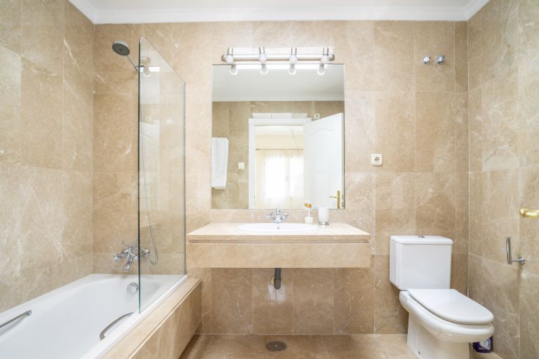 Adosado en venta en Aloha Real