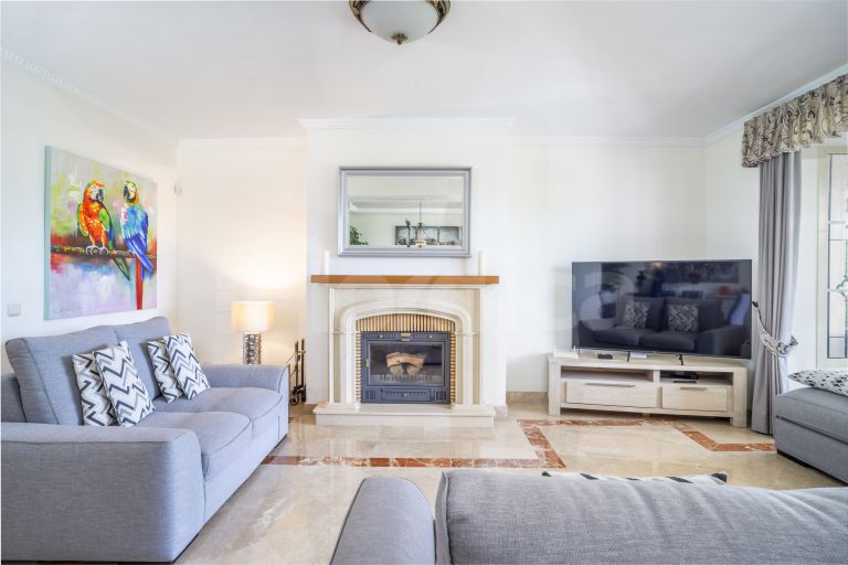 Adosado en venta en Aloha Real